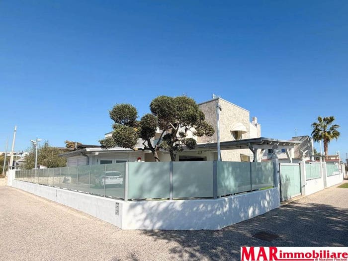 Casa con 6 locali in vendita in Viale San Martino, San Martino Bassa, Città Sant'Angelo