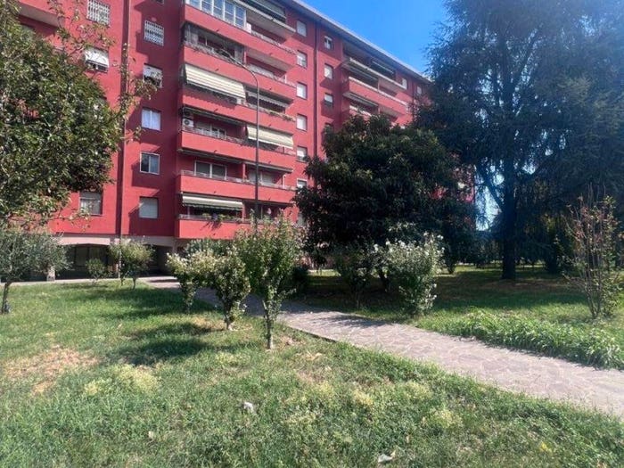 Appartamento quadrilocale in vendita in Via Appennini, Gallaratese, Milano