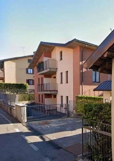 Appartamento trilocale in vendita in Via Santa Chiara snc, Montesolaro, Carimate