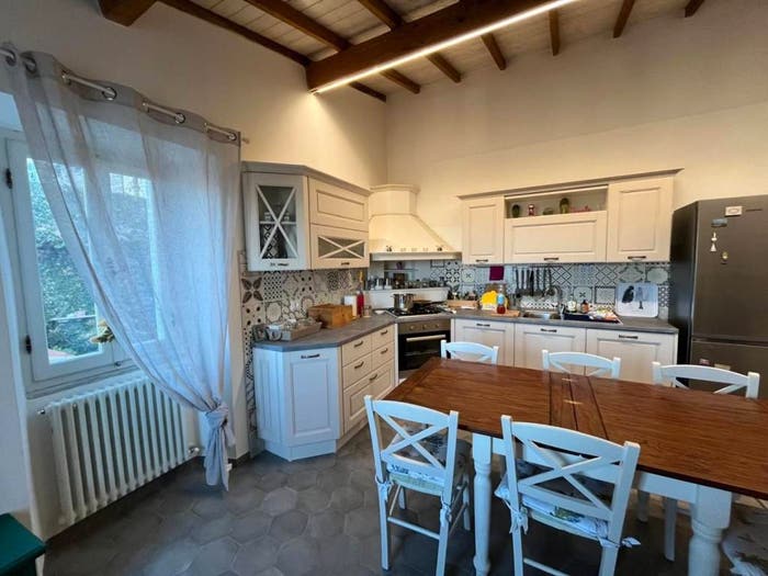 Appartamento quadrilocale in vendita in Via per Nicola, Luni