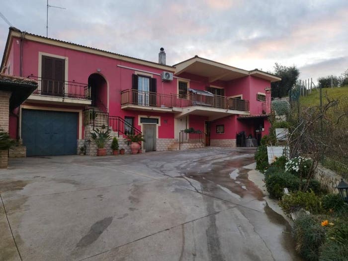 Casa quadrilocale in vendita in Contrada Colle Pero, Cori