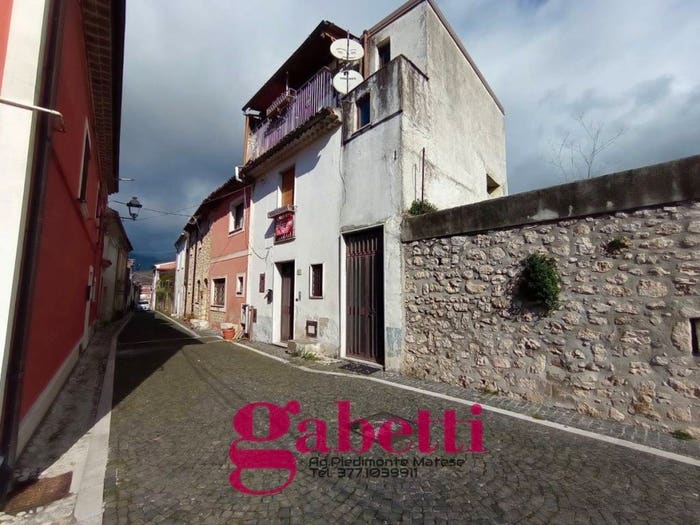 Casa trilocale in vendita in Via Delle Sale, San Potito Sannitico