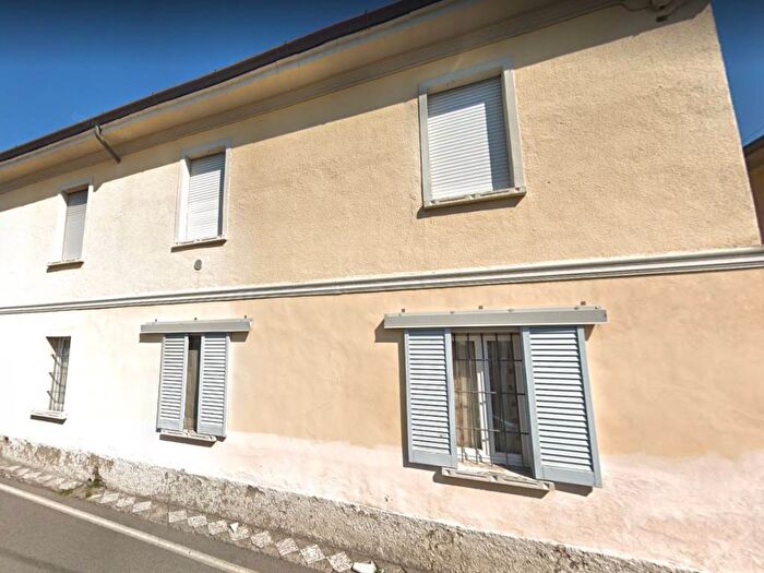 Appartamento bilocale in vendita in Via Novembre, Centro, Massalengo