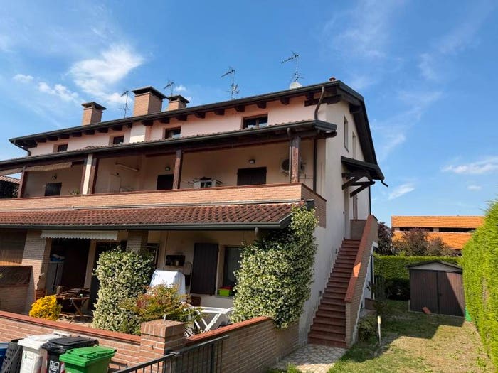 Appartamento con 5 locali in vendita in Viale delle Nazioni, Centro, Stienta