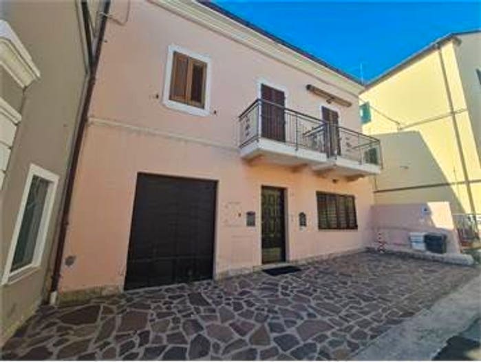 Casa quadrilocale in vendita in Strada Candia, Candia, Ancona