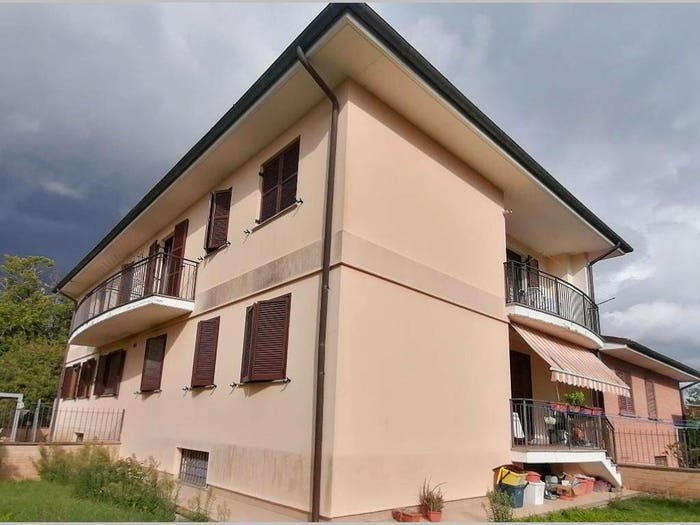 Appartamento trilocale in vendita in loc Caio, Barbarano Romano