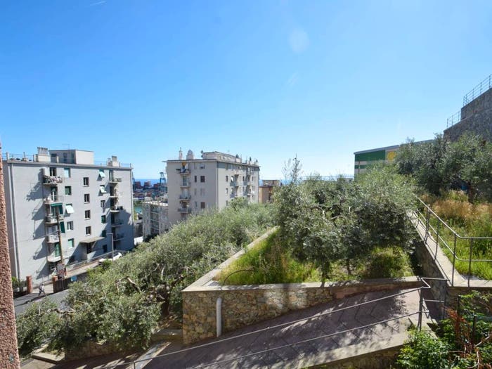 Appartamento trilocale in vendita in Via Villini Ambrogio Negrone, Pra', Genova