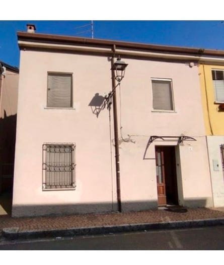 Casa quadrilocale in vendita in Via Albertini, Quingentole