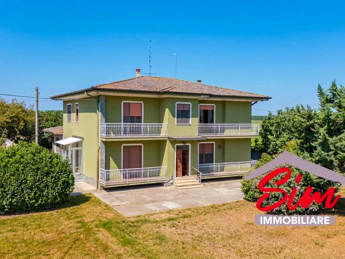 Casa con 6 locali in vendita in SP, Biandrate