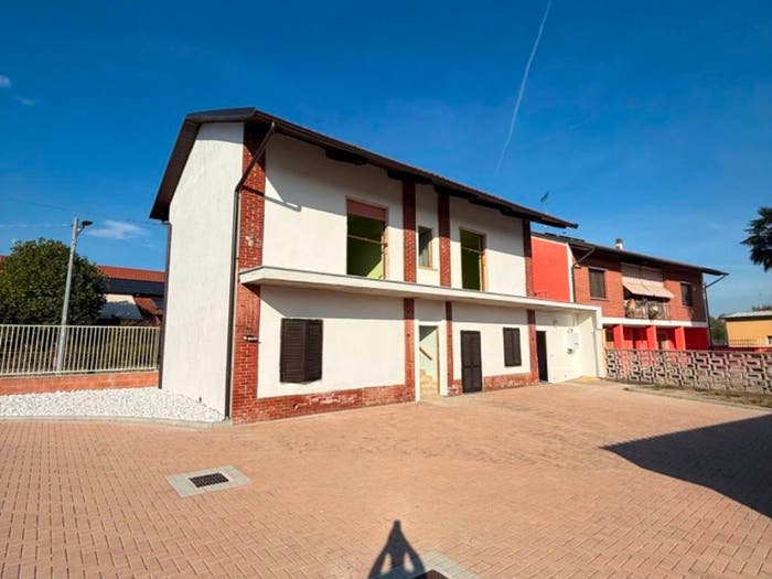 Casa con 6 locali in vendita in Via Redipuglia, Sant'antonino, Saluggia