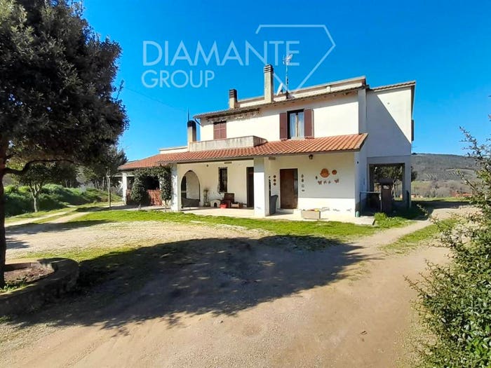 Casa con 6 locali in vendita in Centro, Cinigiano