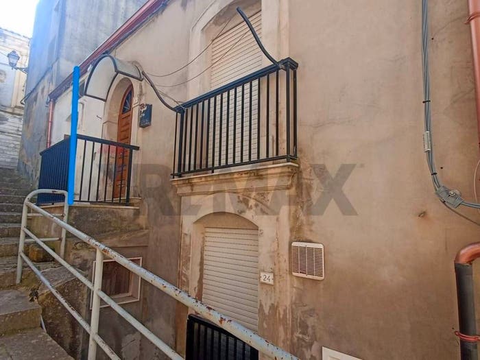 Casa bilocale in vendita in via brullo, Centro, Chiaramonte Gulfi