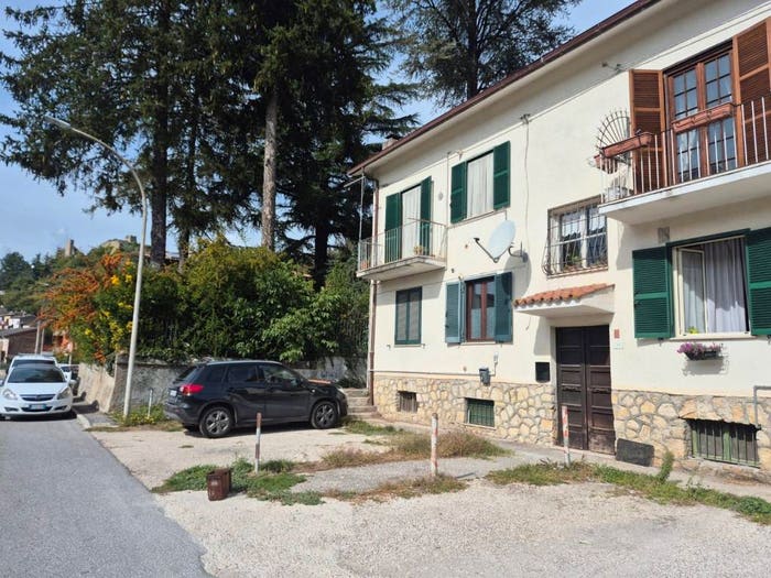 Appartamento quadrilocale in vendita in Via dei Marsi, Centro, Carsoli