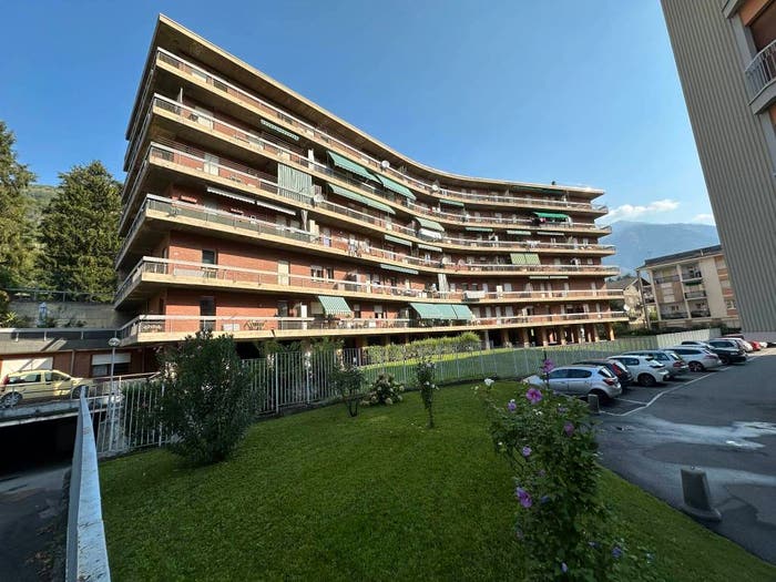 Appartamento quadrilocale in vendita in Via Parigi, Centro, Aosta