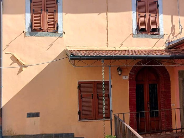 Appartamento con 6 locali in vendita in Via Calatafimi, Agnino, Fivizzano