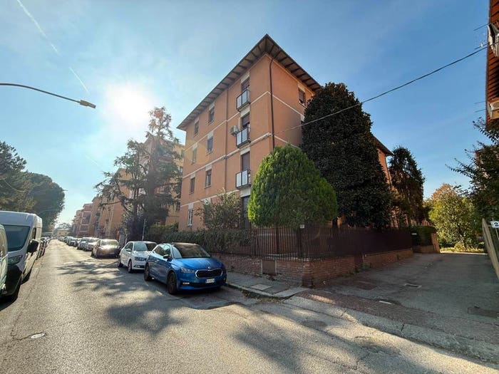 Appartamento trilocale in vendita in Via Giovanni Bertini, San Donato, Bologna