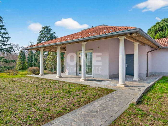 Casa trilocale in vendita in Via Guglielmo Marconi, Sartirana Cassina Cicognola Sabbioncello, Merate