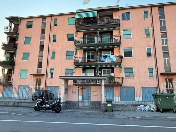 Appartamento trilocale in vendita in Via Cerca, Landriano