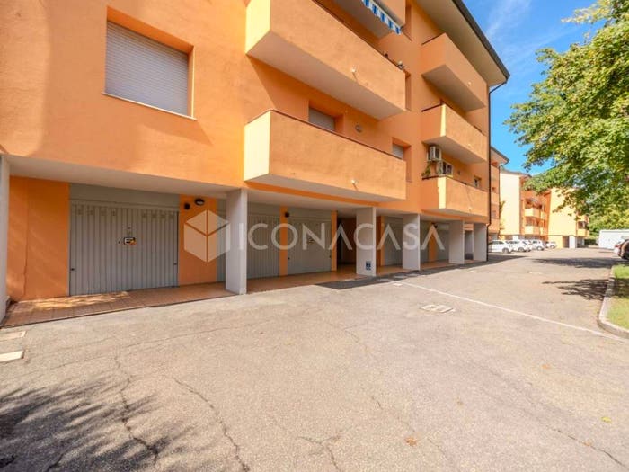 Appartamento con 5 locali in vendita in Via Caduti di Via Fani, Calderino, Monte San Pietro