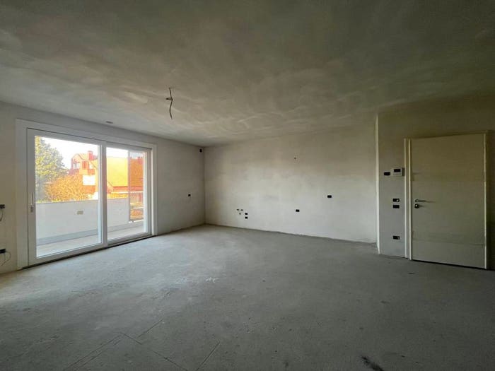 Appartamento quadrilocale in vendita in Via Roma, Centro, Fontaniva