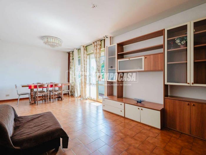 Appartamento quadrilocale in vendita in Via Felice Finzi, Centro, Correggio