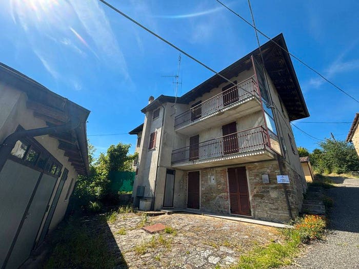 Casa con 5 locali in vendita in Località Marzonago, Alta Val Tidone