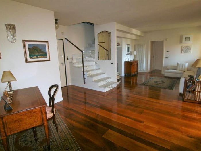 Casa con 6 locali in vendita in Avenza, Carrara