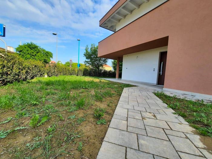 Casa con 6 locali in vendita in Centro, Loreggia