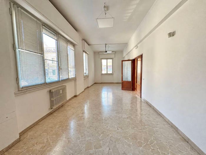 Appartamento con 6 locali in vendita in Via Masaccio, Libertà Savonarola, Firenze