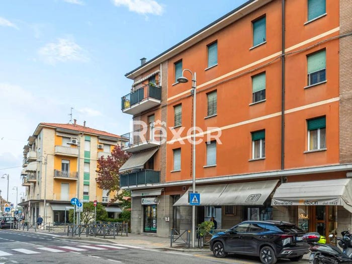 Appartamento quadrilocale in vendita in Via Guglielmo Marconi, Centro Marullina, Casalecchio di Reno