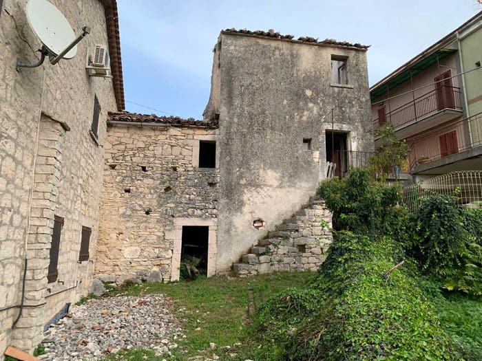 Casa trilocale in vendita in Viale Antonio Gramsci, Temennotte, Sant'Agapito