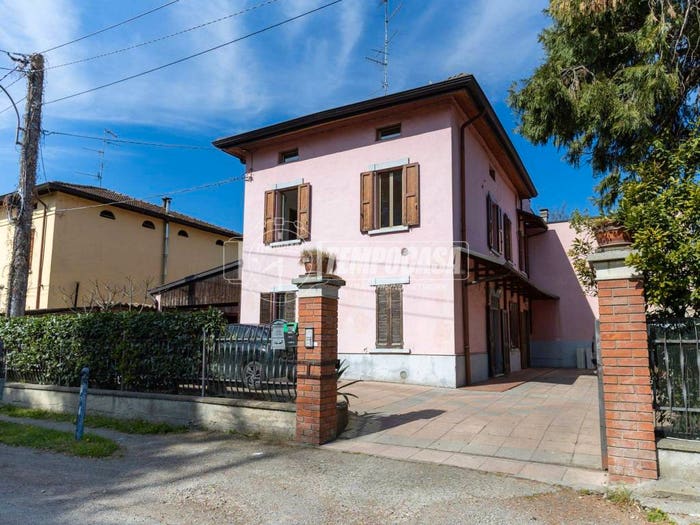 Appartamento bilocale in vendita in Strada San Polo, Centro, Montecchio Emilia