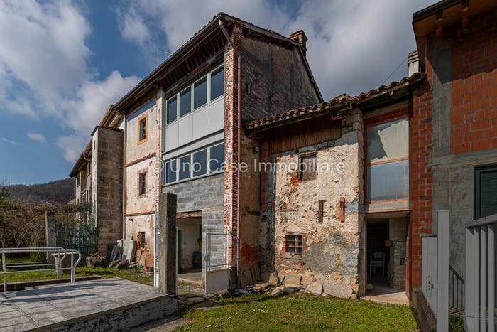 Casa con 5 locali in vendita in Via Felice Cavallotti, Centro, Donato