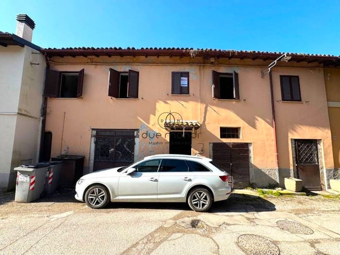 Casa quadrilocale in vendita in Via Camillo Benso di Cavour, Centro, Norcia