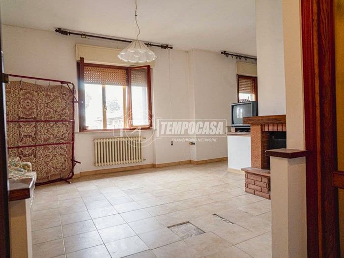 Appartamento quadrilocale in vendita in Via Ciro Menotti, Vallato San Lazzaro, Fano