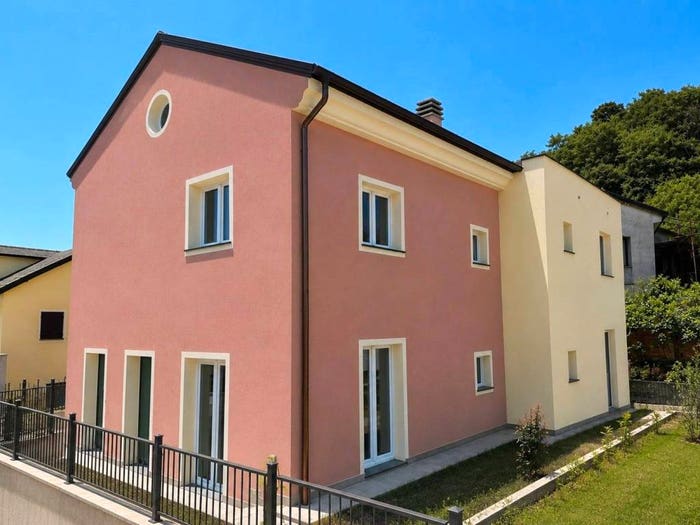 Appartamento trilocale in vendita in Località Borgo degli Erchi, Albisola Superiore