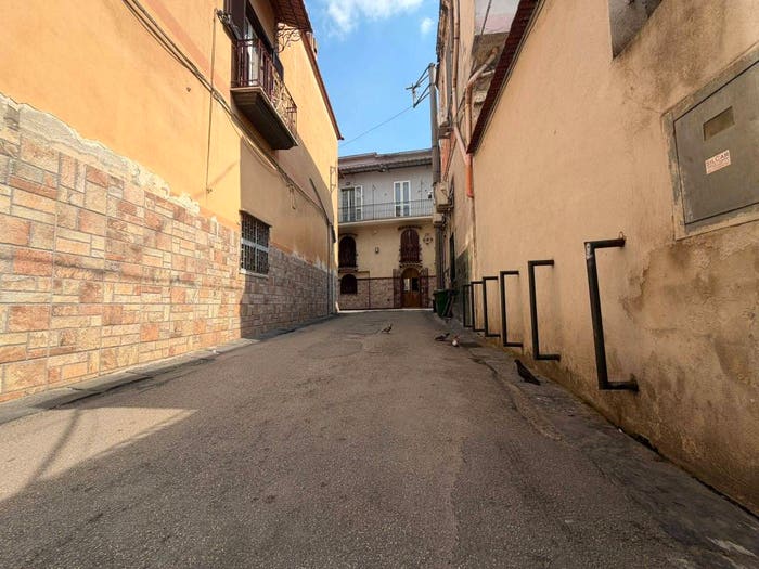 Appartamento trilocale in vendita in Via Santa Giustina, Arzano