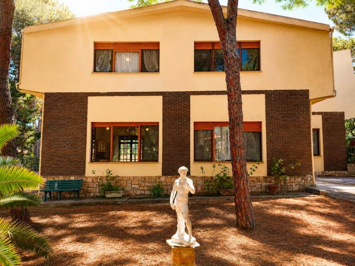 Casa con 6 locali in vendita in Viale delle Pleiadi, Santa Margherita Di Pula, Pula