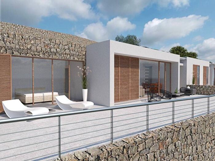 Casa trilocale in vendita in strada nuova, Aregai, Cipressa