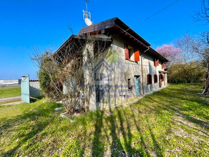 Casa quadrilocale in vendita in strada dei paduli, Castel San Giovanni