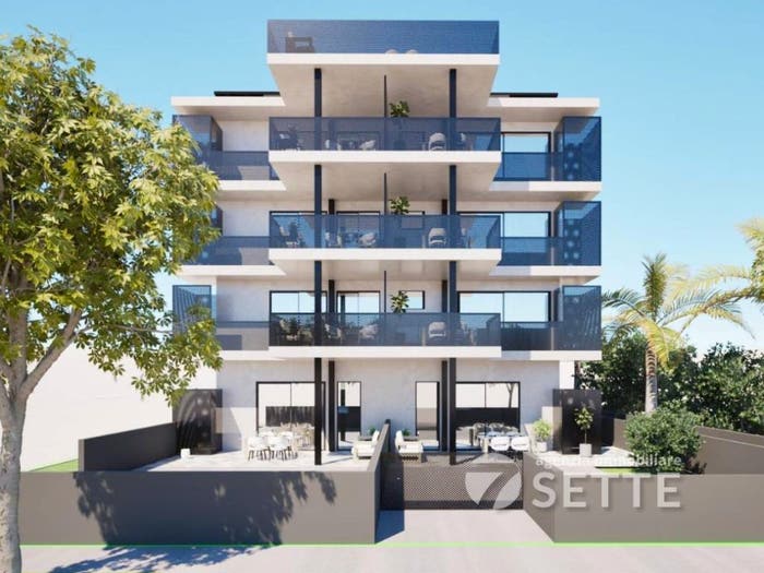 Appartamento trilocale in vendita in Corso degli Alisei, Centro, Lignano Sabbiadoro
