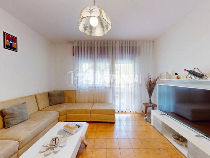 Casa quadrilocale in vendita in Via A Labriola, Centro, Bagnolo in Piano