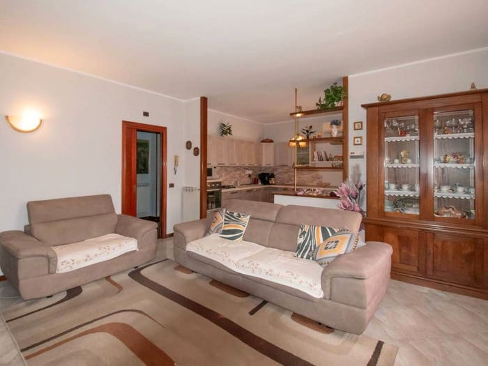 Appartamento quadrilocale in vendita in Via Napoleone, Centro, Travagliato