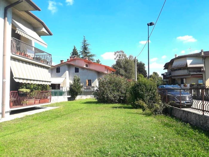 Appartamento trilocale in vendita in Via Giacomo Leopardi, Centro, Vigasio