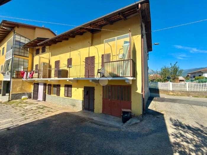 Casa con 5 locali in vendita in Via san martino, Centro, Giaveno