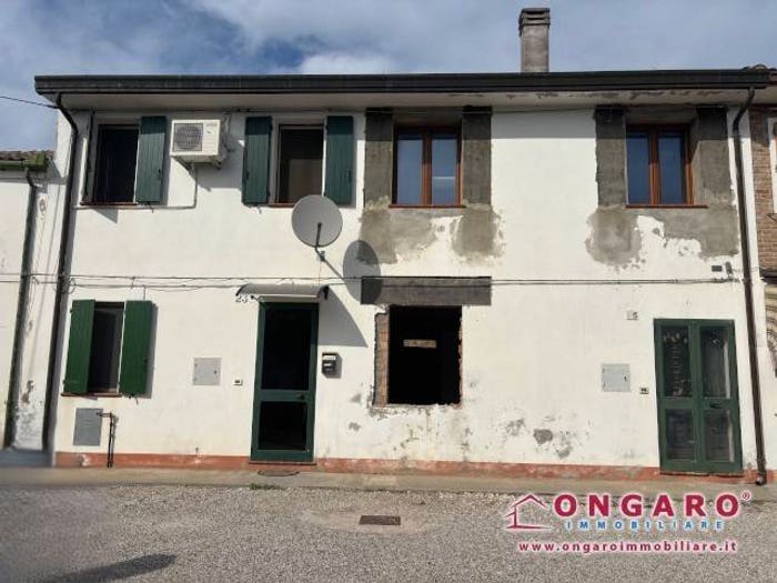Casa con 5 locali in vendita in Via Provinciale Per Cologna, Coccanile Cesta, Copparo