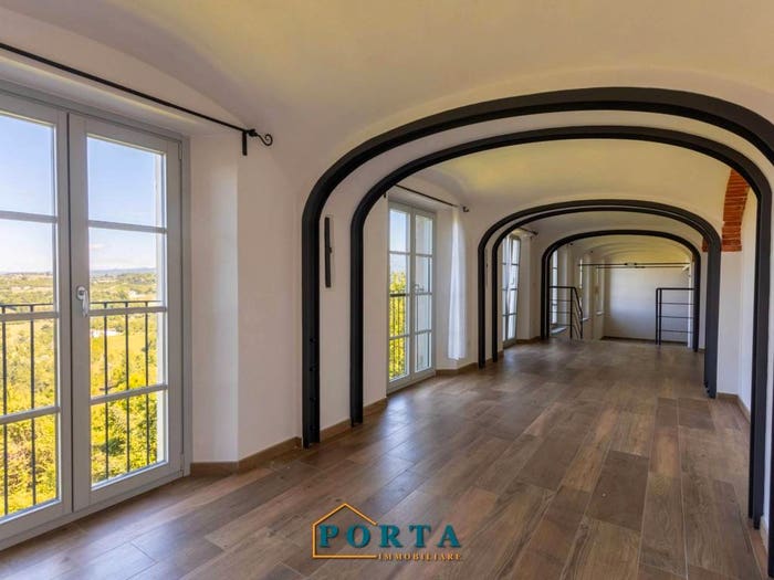 Appartamento quadrilocale in vendita in Via Carassone, Piazza, Mondovì