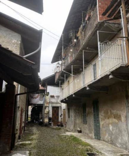 Appartamento trilocale in vendita in Via De Andrade, Rivara