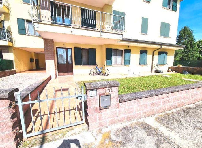 Appartamento trilocale in vendita in Via Alcide De Gasperi g, Bagnolo San Vito
