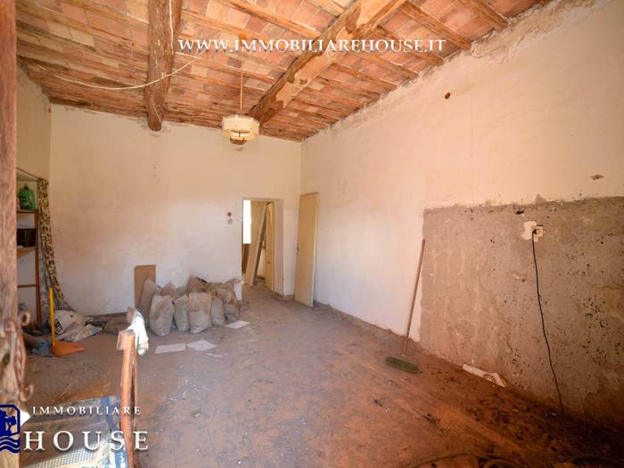 Appartamento trilocale in vendita in Via Amerigo Vespucci, Bolsena